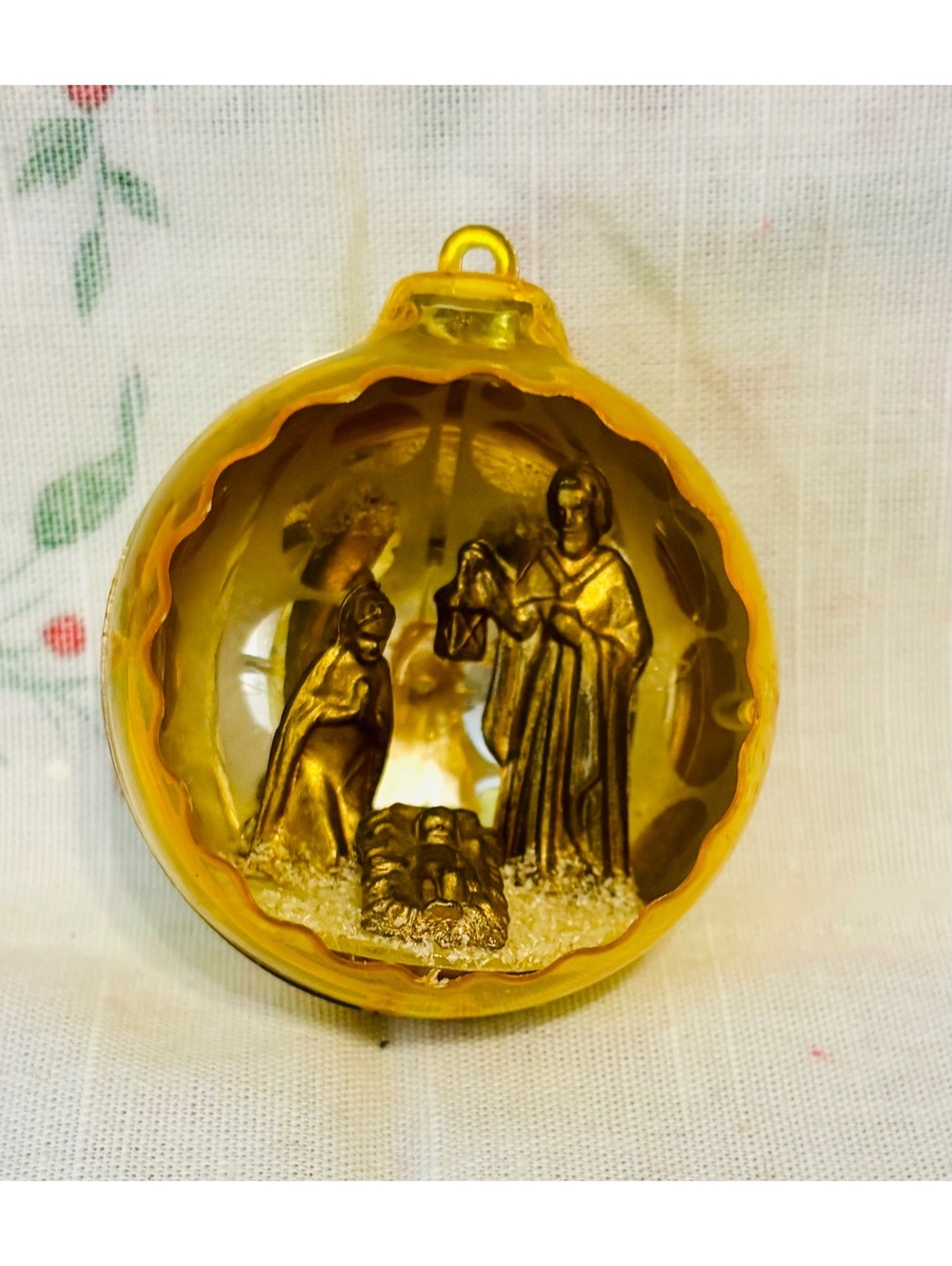 Vintage JewelBrite Nativity Diorama Christmas Ornament 60s MCM Gold Holy Family